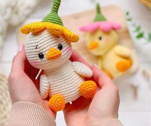 ADORABLE AMIGURUMI: Beginner's Guide to Crochet Cuteness ADORABLE AMIGURUMI: Beginner's Guide to Crochet Cuteness