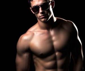 Beach Brojob: A Straight To Gay First Time MM Erotica (His First Time Gay MM Stories)