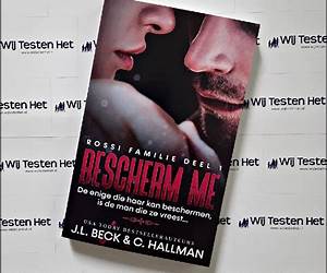 Bescherm me (Dutch Edition) Bescherm me (Dutch Edition)