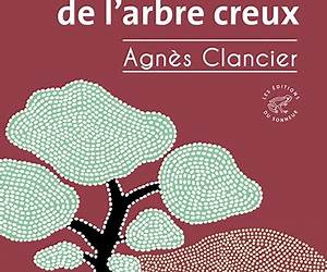 Dans le rêve de l'arbre creux Dans le rêve de l'arbre creux