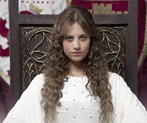 Isabel: Lo que vio. Lo que sabe. Lo que oculta. (Spanish Edition)