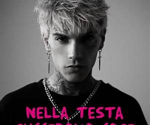 Nella testa succedono cose brutte: Come ho attraversato il buio, verso la luce (Italian Edition) Nella testa succedono cose brutte: Come ho attraversato il buio, verso la luce (Italian Edition)