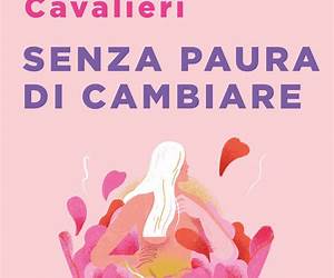 Senza paura di cambiare: I consigli di una ginecologa per vivere la menopausa al meglio (Italian Edition) Senza paura di cambiare: I consigli di una ginecologa per vivere la menopausa al meglio (Italian Edition)
