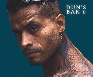 The Bartender and the Pen Pal (Dun's Bar Book 6) The Bartender and the Pen Pal (Dun's Bar Book 6)