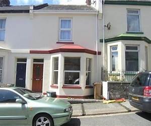 The Flat Above Holdsworth Street: A Friend Who Knows Your Secret Can Quickly Become Your Enemy