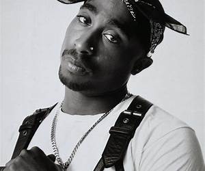 Tupac Shakur: A Life from Beginning to End (Biographies of Musicians) Tupac Shakur: A Life from Beginning to End (Biographies of Musicians)